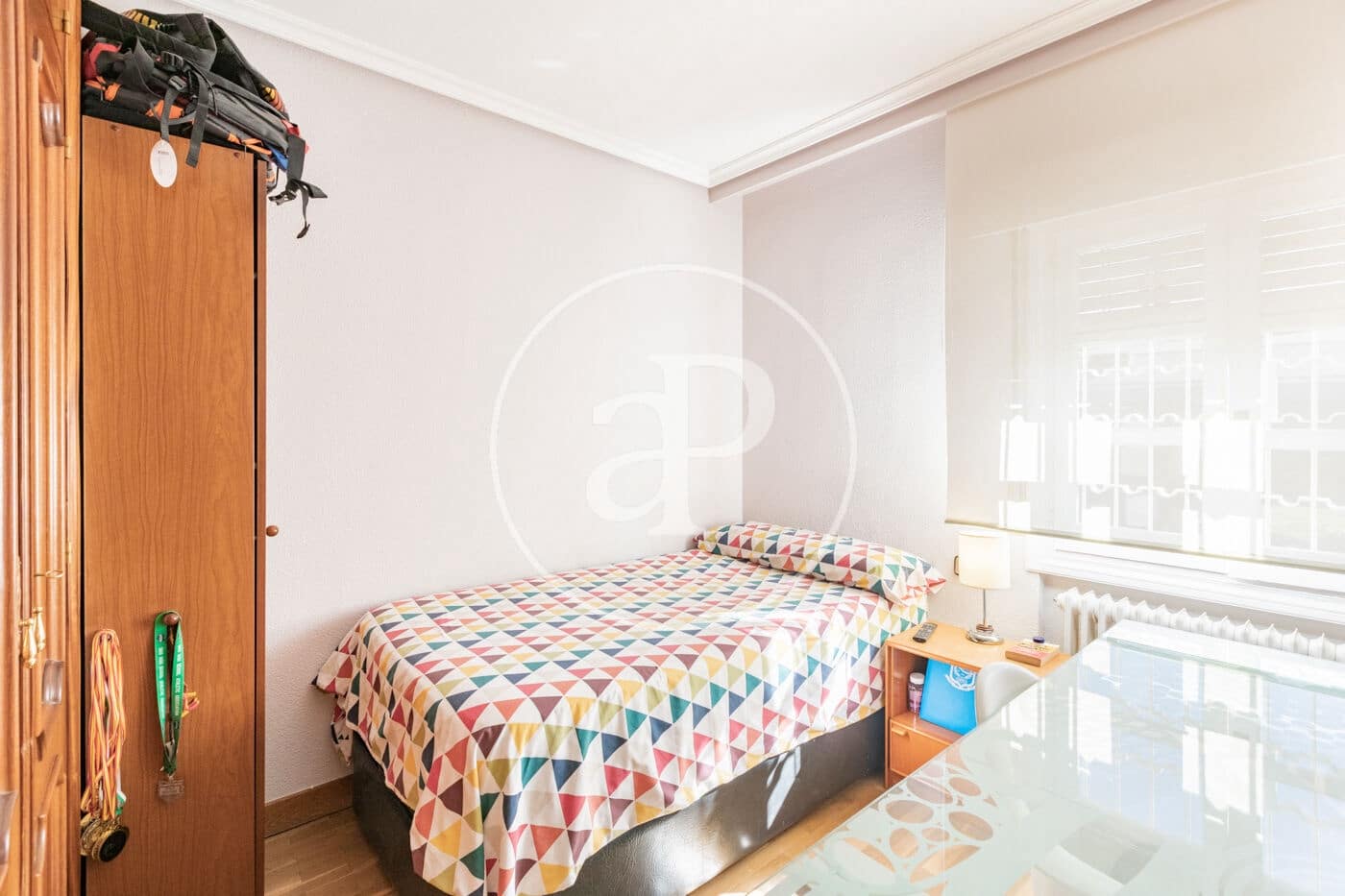 Chalet de 6 habitaciones en Madrid ciudad en venta - 1.300.000 € (Ref: 9896839)