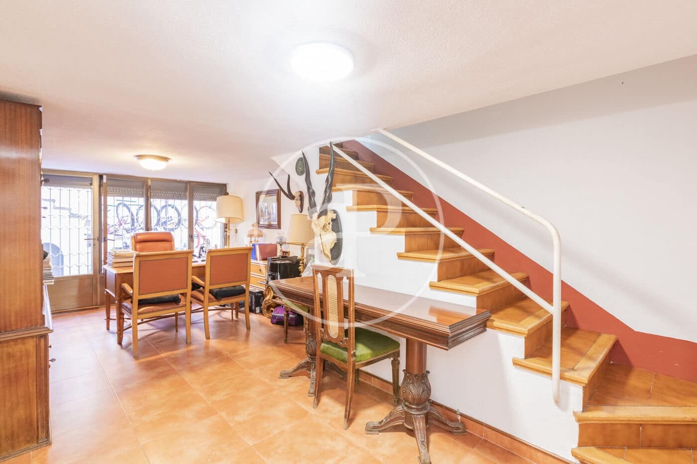 Chalet de 6 habitaciones en Madrid ciudad en venta - 1.300.000 € (Ref: 9896839)