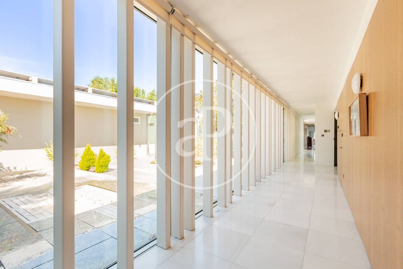Chalet de 6 habitaciones en Madrid ciudad en venta con piscina - 5.490.000 € (Ref: 9896840)