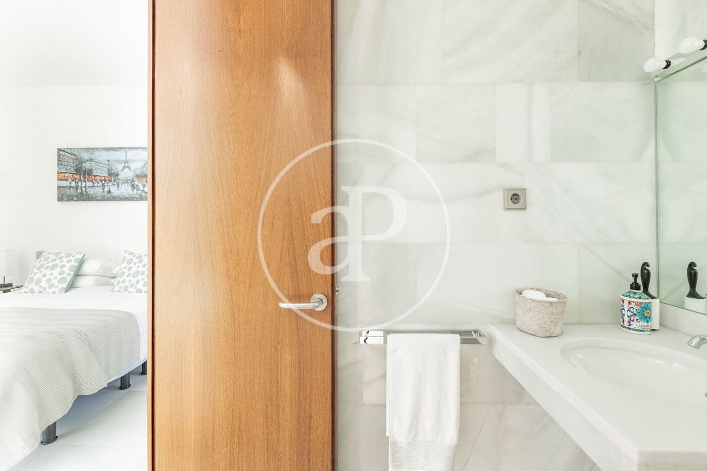 Chalet de 6 habitaciones en Madrid ciudad en venta con piscina - 5.490.000 € (Ref: 9896840)