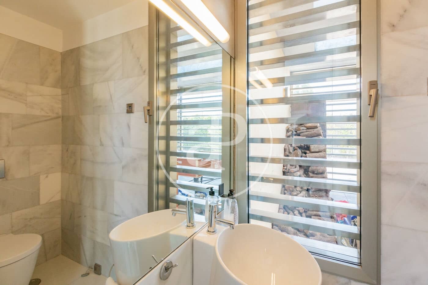 Chalet de 6 habitaciones en Madrid ciudad en venta con piscina - 5.490.000 € (Ref: 9896840)