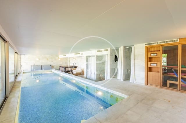 Chalet de 6 habitaciones en Aravaca, Madrid ciudad en venta con piscina - 5.490.000 € (Ref: 9896840)