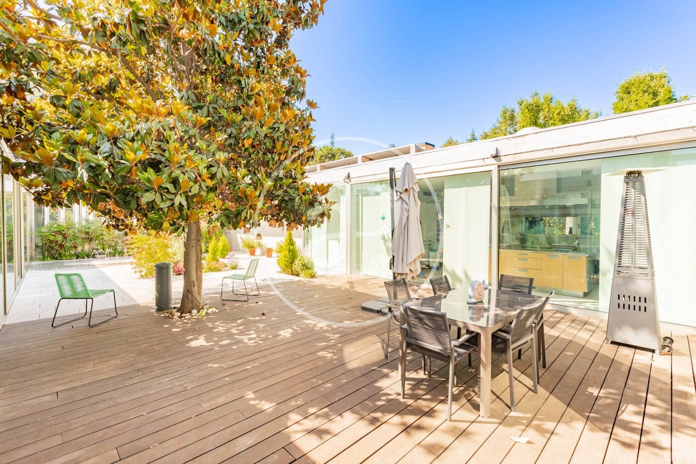 Chalet de 6 habitaciones en Madrid ciudad en venta con piscina - 5.490.000 € (Ref: 9896840)