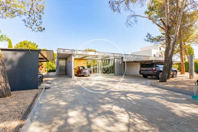Chalet de 6 habitaciones en Aravaca, Madrid ciudad en venta con piscina - 5.490.000 € (Ref: 9896840)