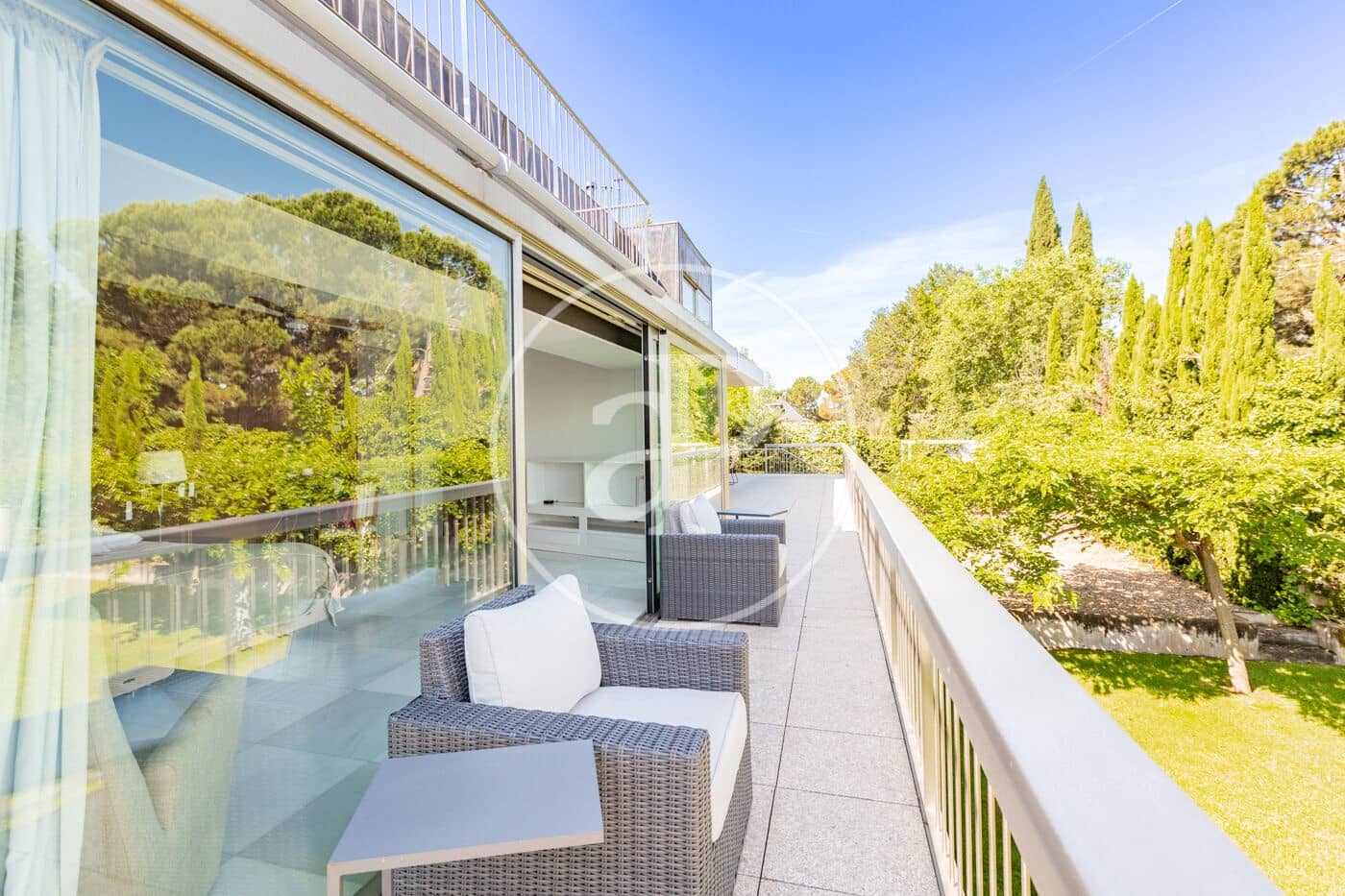 Chalet de 6 habitaciones en Madrid ciudad en venta con piscina - 5.490.000 € (Ref: 9896840)