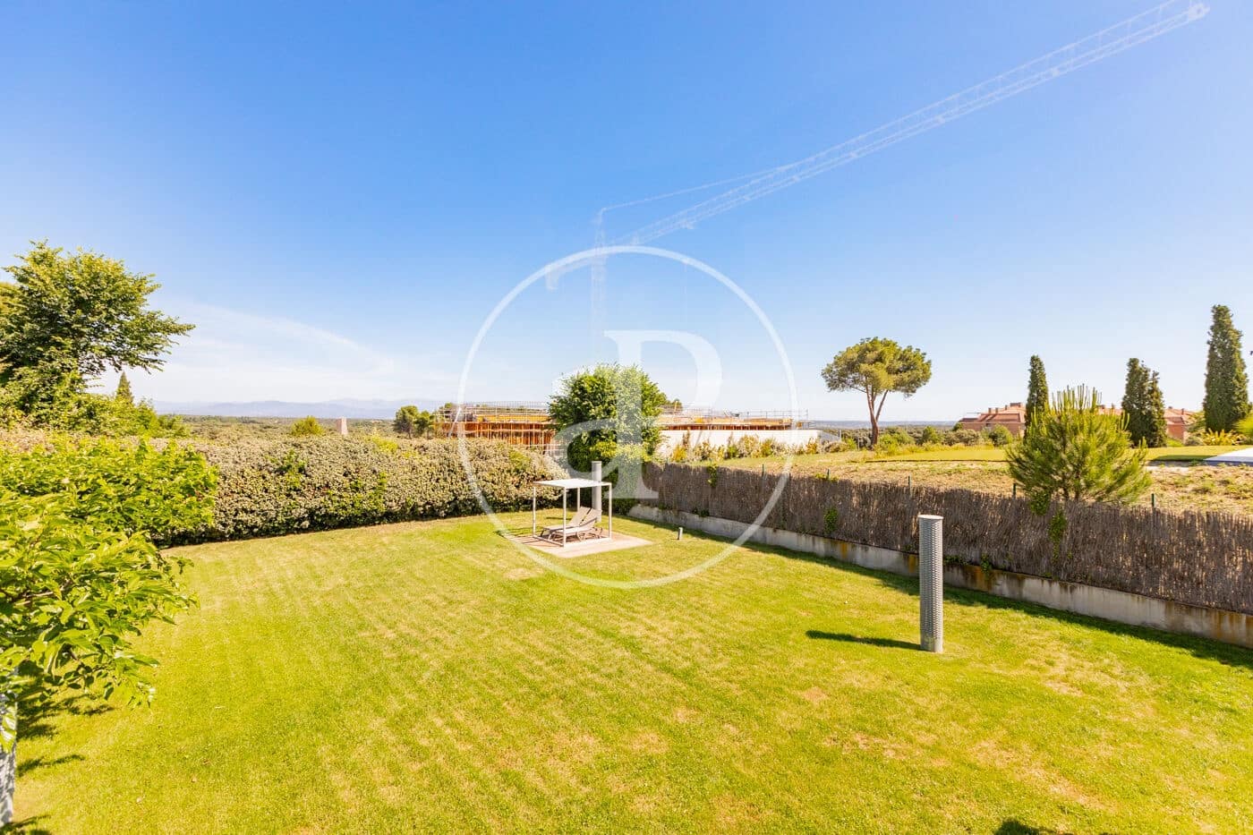 Chalet de 6 habitaciones en Madrid ciudad en venta con piscina - 5.490.000 € (Ref: 9896840)
