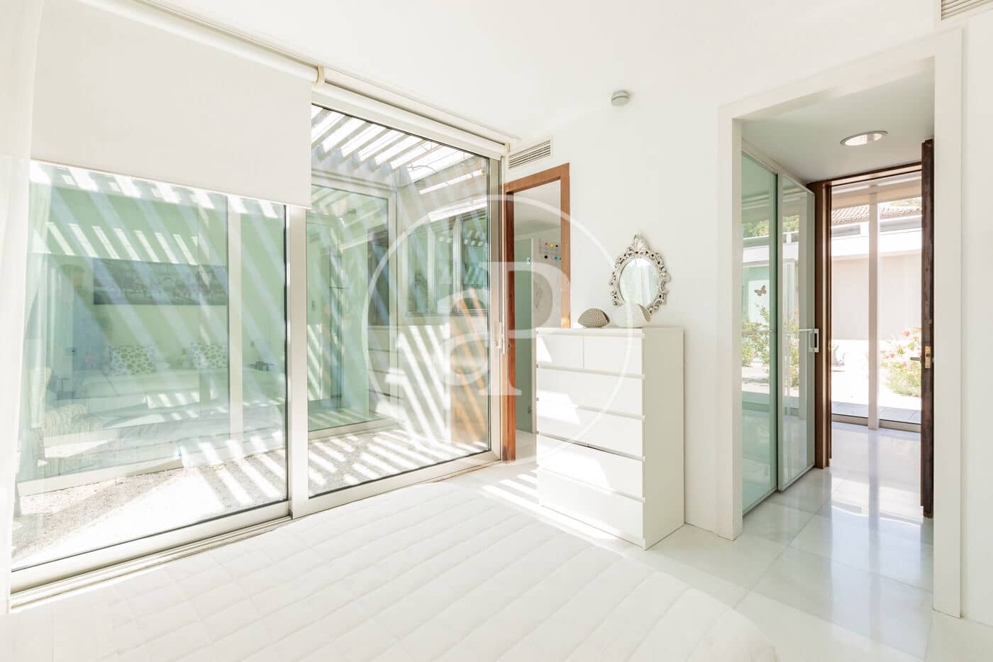 Chalet de 6 habitaciones en Madrid ciudad en venta con piscina - 5.490.000 € (Ref: 9896840)