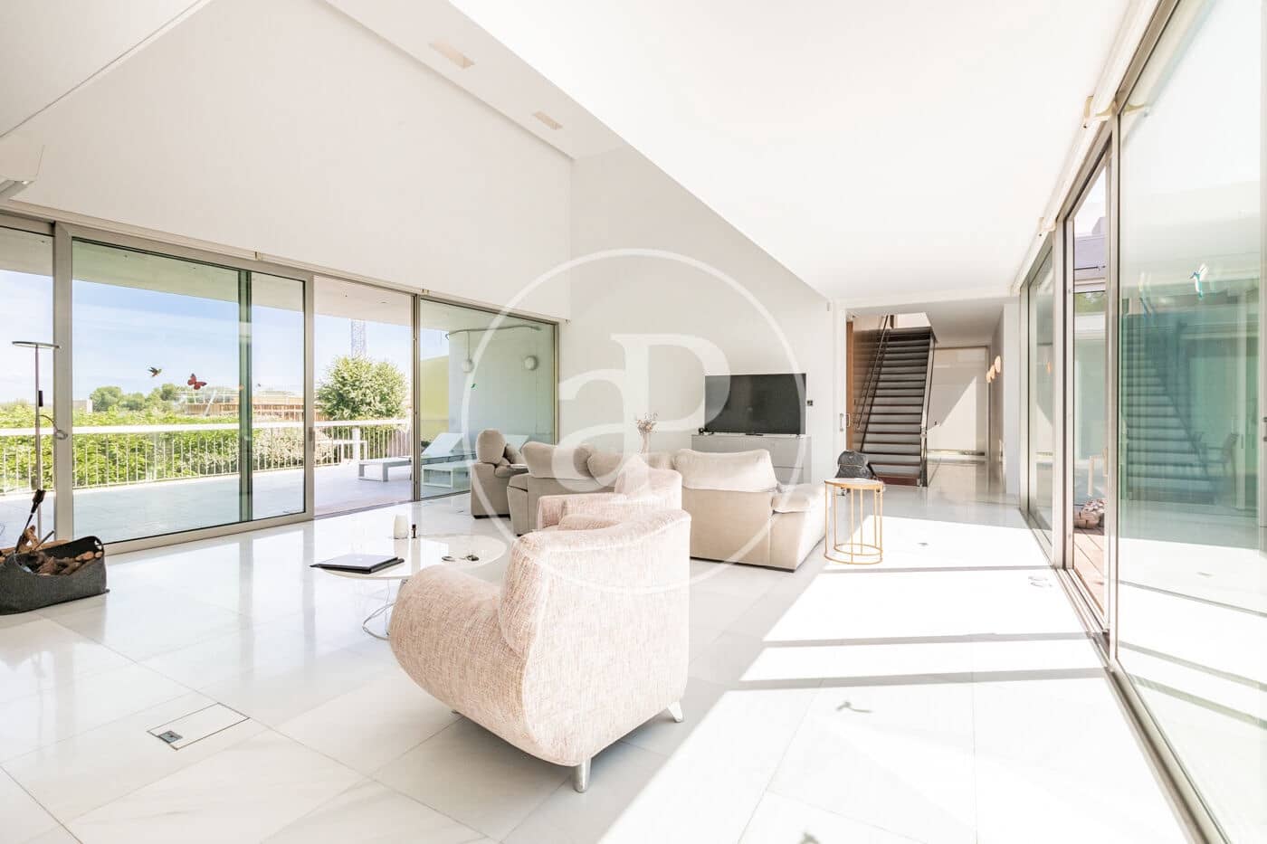 Chalet de 6 habitaciones en Madrid ciudad en venta con piscina - 5.490.000 € (Ref: 9896840)