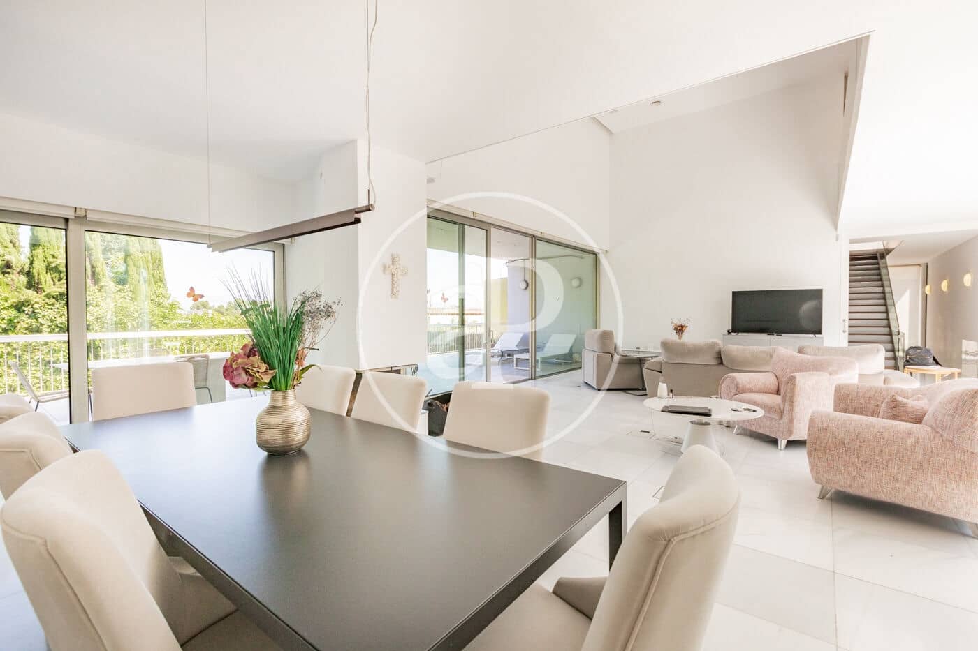 Chalet de 6 habitaciones en Madrid ciudad en venta con piscina - 5.490.000 € (Ref: 9896840)