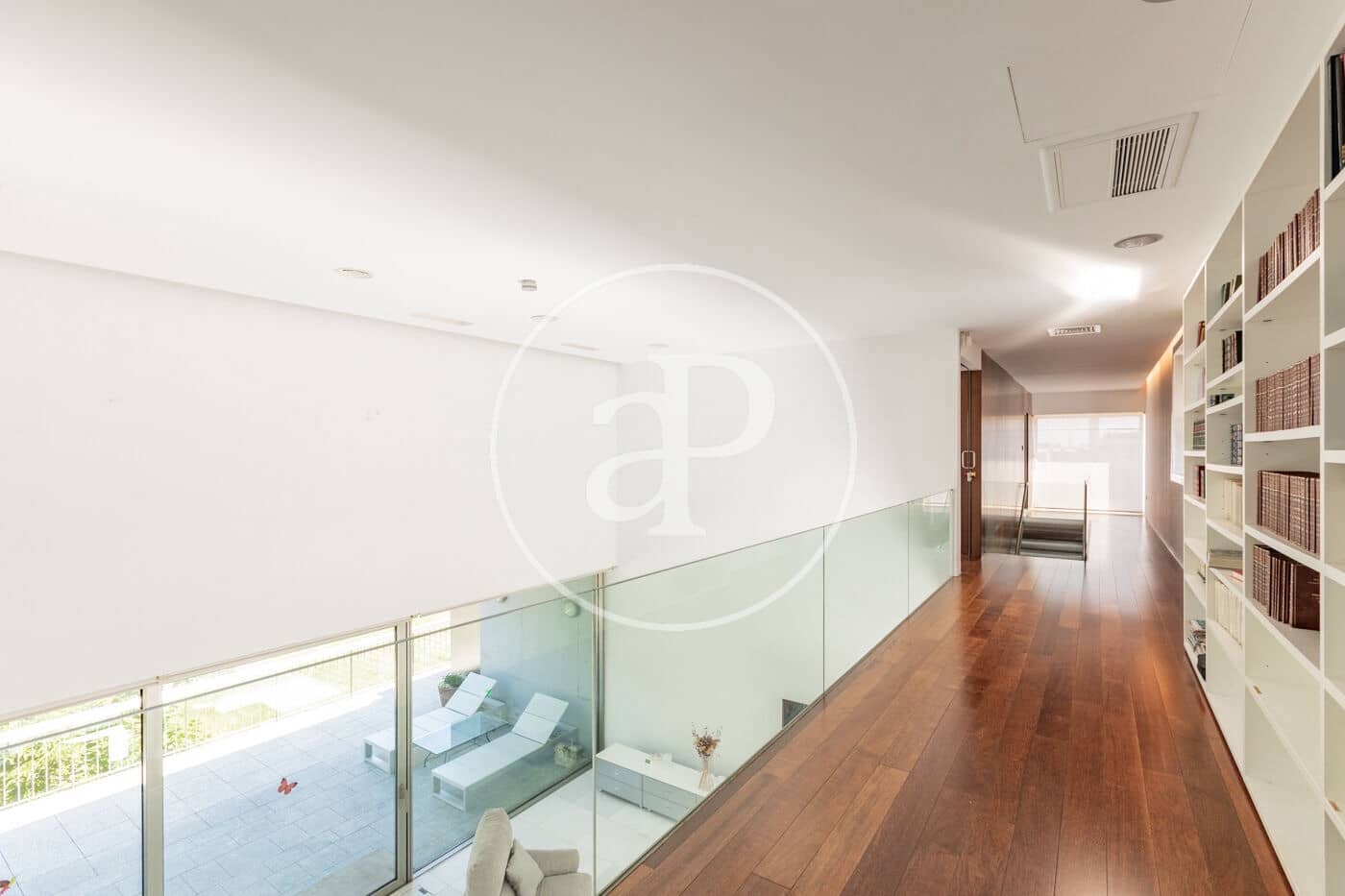 Chalet de 6 habitaciones en Madrid ciudad en venta con piscina - 5.490.000 € (Ref: 9896840)