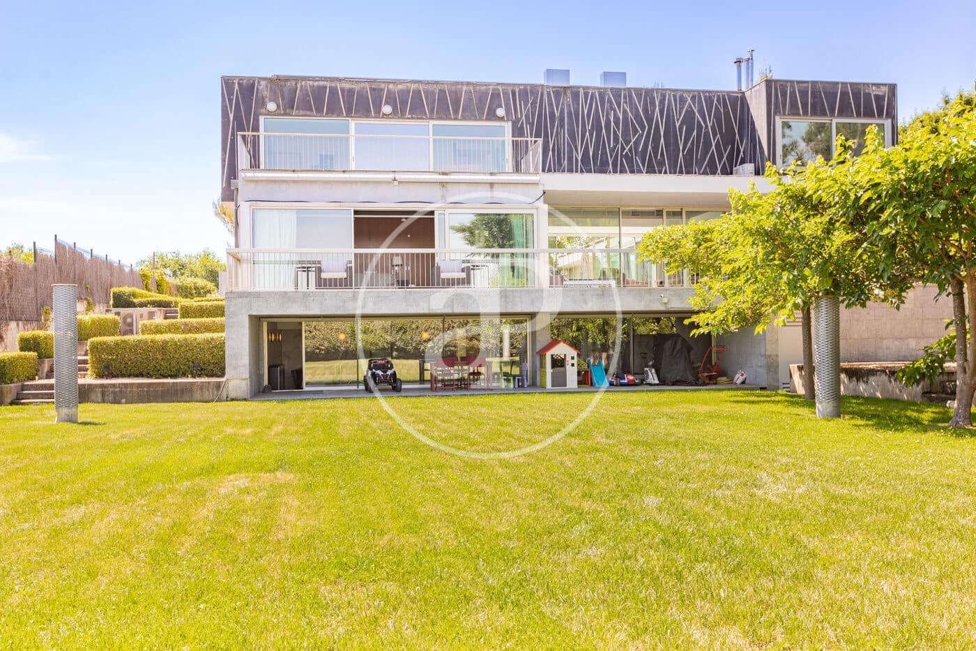 Chalet de 6 habitaciones en Madrid ciudad en venta con piscina - 5.490.000 € (Ref: 9896840)