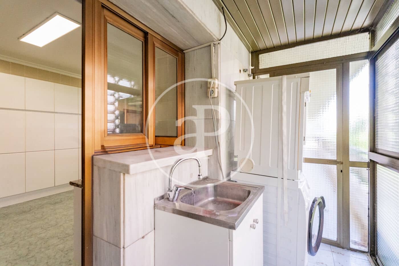 4 quarto Apartamento para arrendar em Madrid cidade com piscina garagem - 6 000 € (Ref: 9899654)