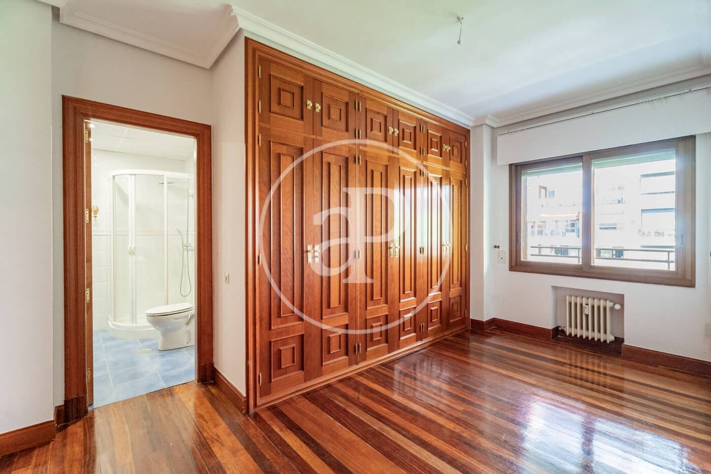 4 quarto Apartamento para arrendar em Madrid cidade com piscina garagem - 6 000 € (Ref: 9899654)