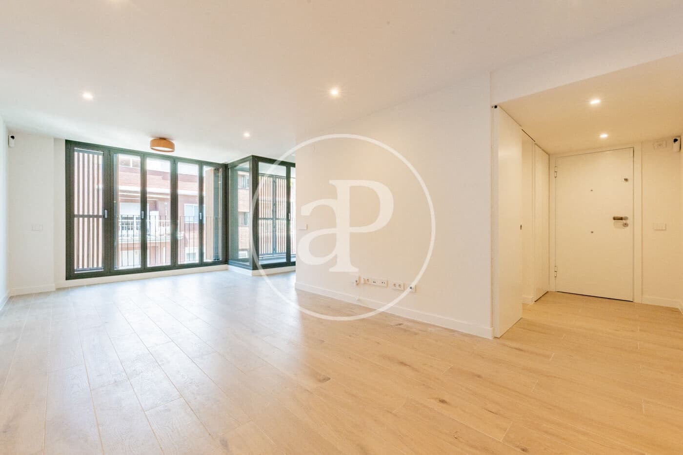Apartamento de 3 habitaciones en Madrid ciudad en alquiler con piscina garaje - 4.000 € (Ref: 9899655)