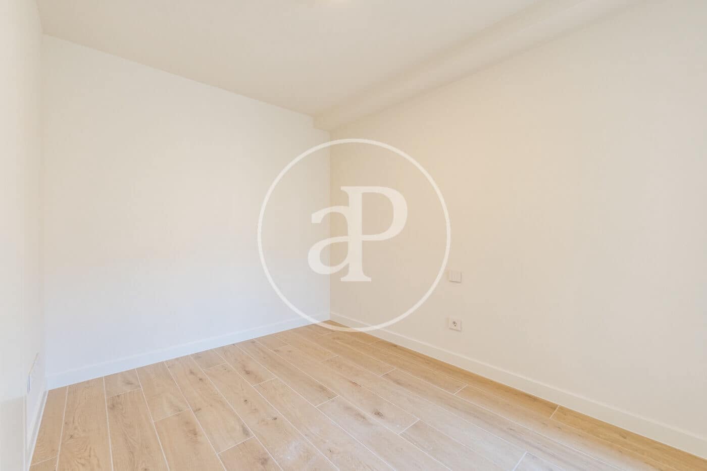 Apartamento de 3 habitaciones en Madrid ciudad en alquiler con piscina garaje - 4.000 € (Ref: 9899655)