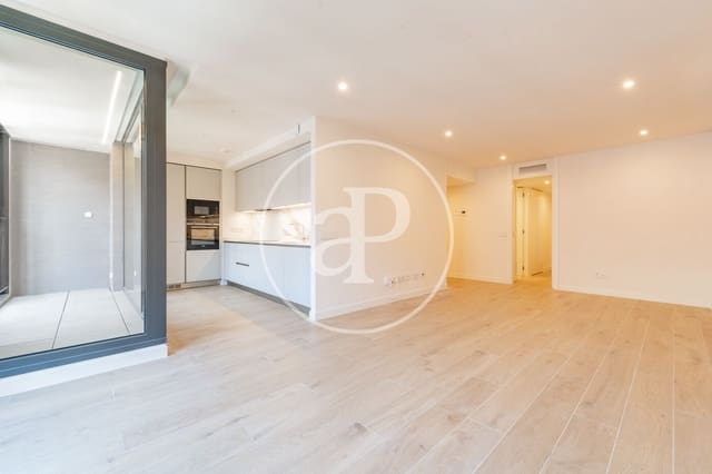 Apartamento de 3 habitaciones en Rios Rosas, Madrid ciudad en alquiler con piscina garaje - 4.000 € (Ref: 9899655)