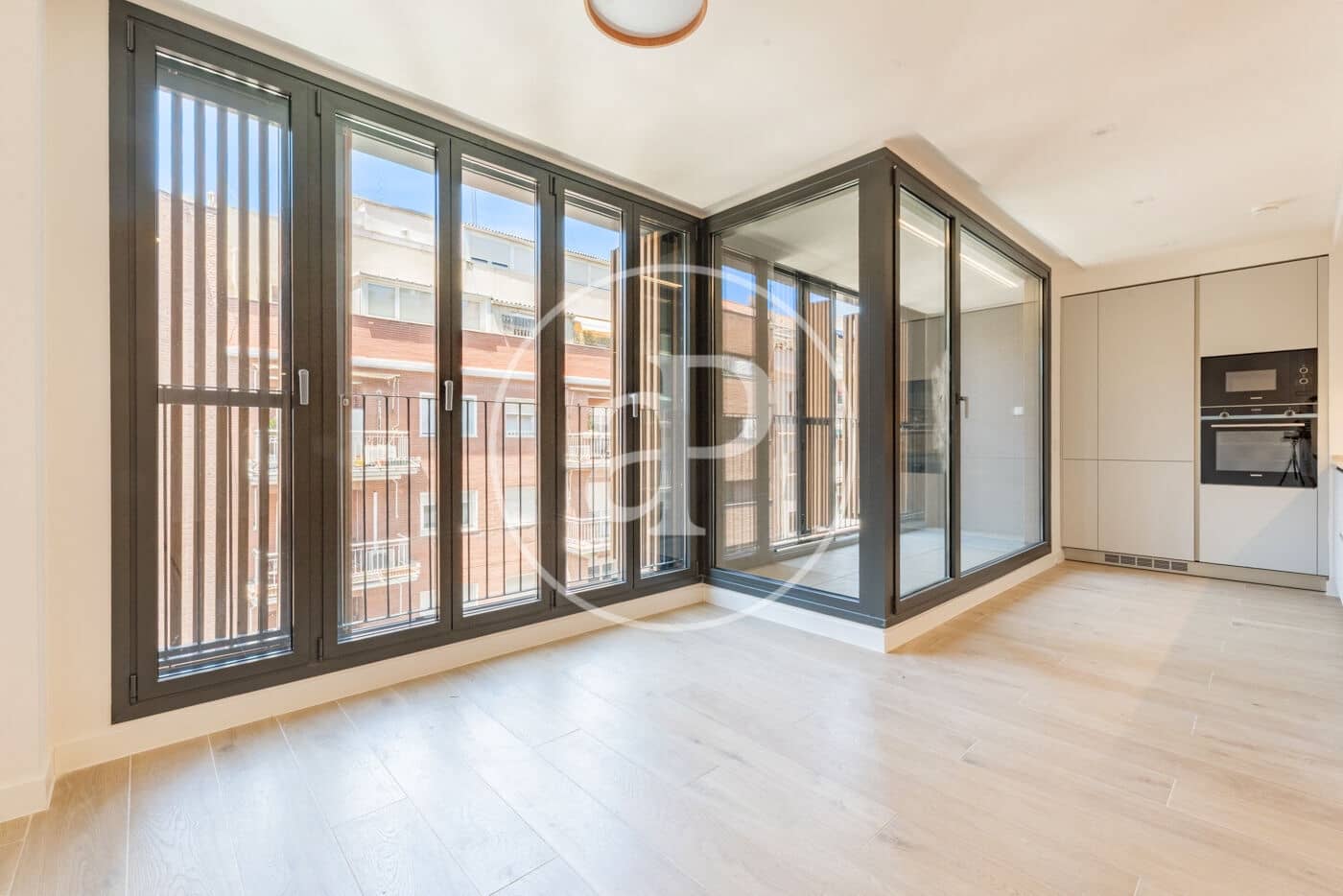 Apartamento de 3 habitaciones en Madrid ciudad en alquiler con piscina garaje - 4.000 € (Ref: 9899655)