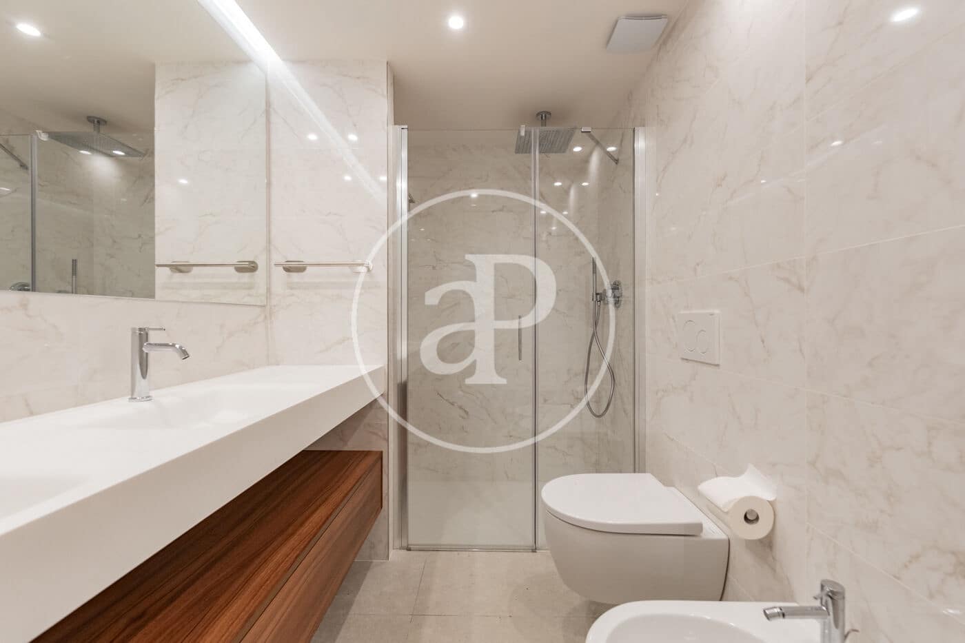 Apartamento de 3 habitaciones en Madrid ciudad en alquiler con piscina garaje - 4.000 € (Ref: 9899655)