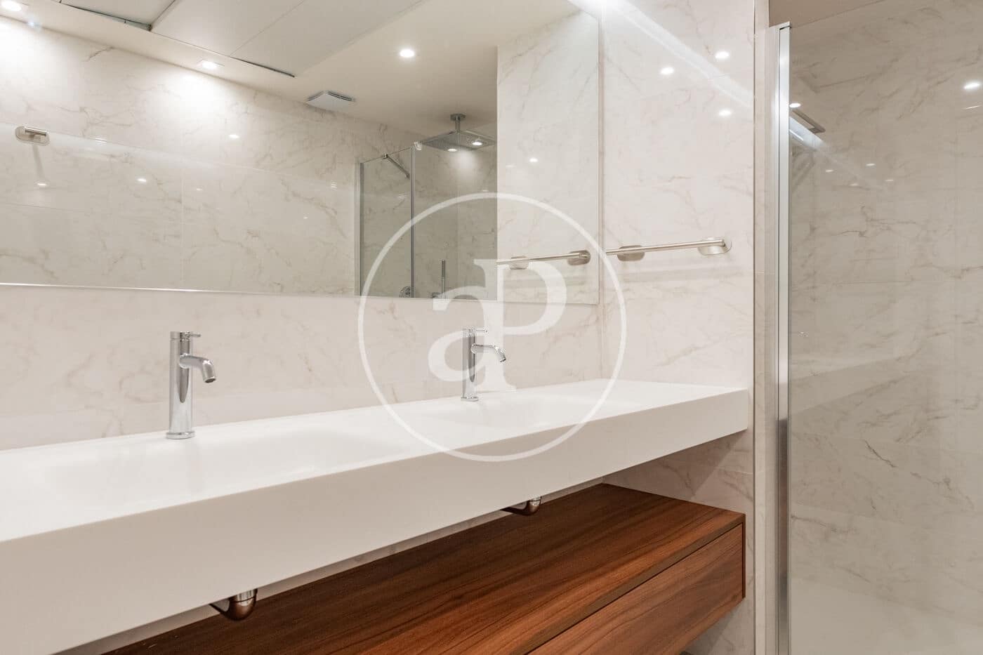 Apartamento de 3 habitaciones en Madrid ciudad en alquiler con piscina garaje - 4.000 € (Ref: 9899655)