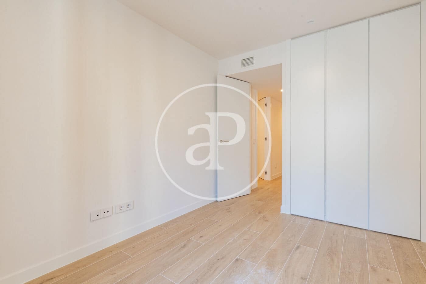 Apartamento de 3 habitaciones en Madrid ciudad en alquiler con piscina garaje - 4.000 € (Ref: 9899655)