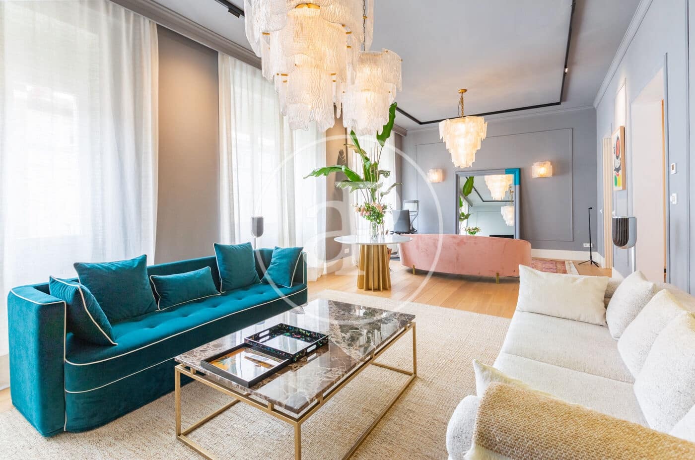 4 quarto Apartamento para arrendar em Madrid cidade - 11 000 € (Ref: 9899656)