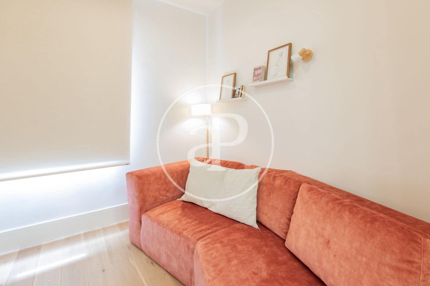 4 quarto Apartamento para arrendar em Madrid cidade - 11 000 € (Ref: 9899656)