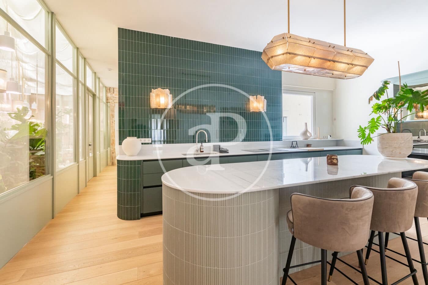 4 quarto Apartamento para arrendar em Madrid cidade - 11 000 € (Ref: 9899656)