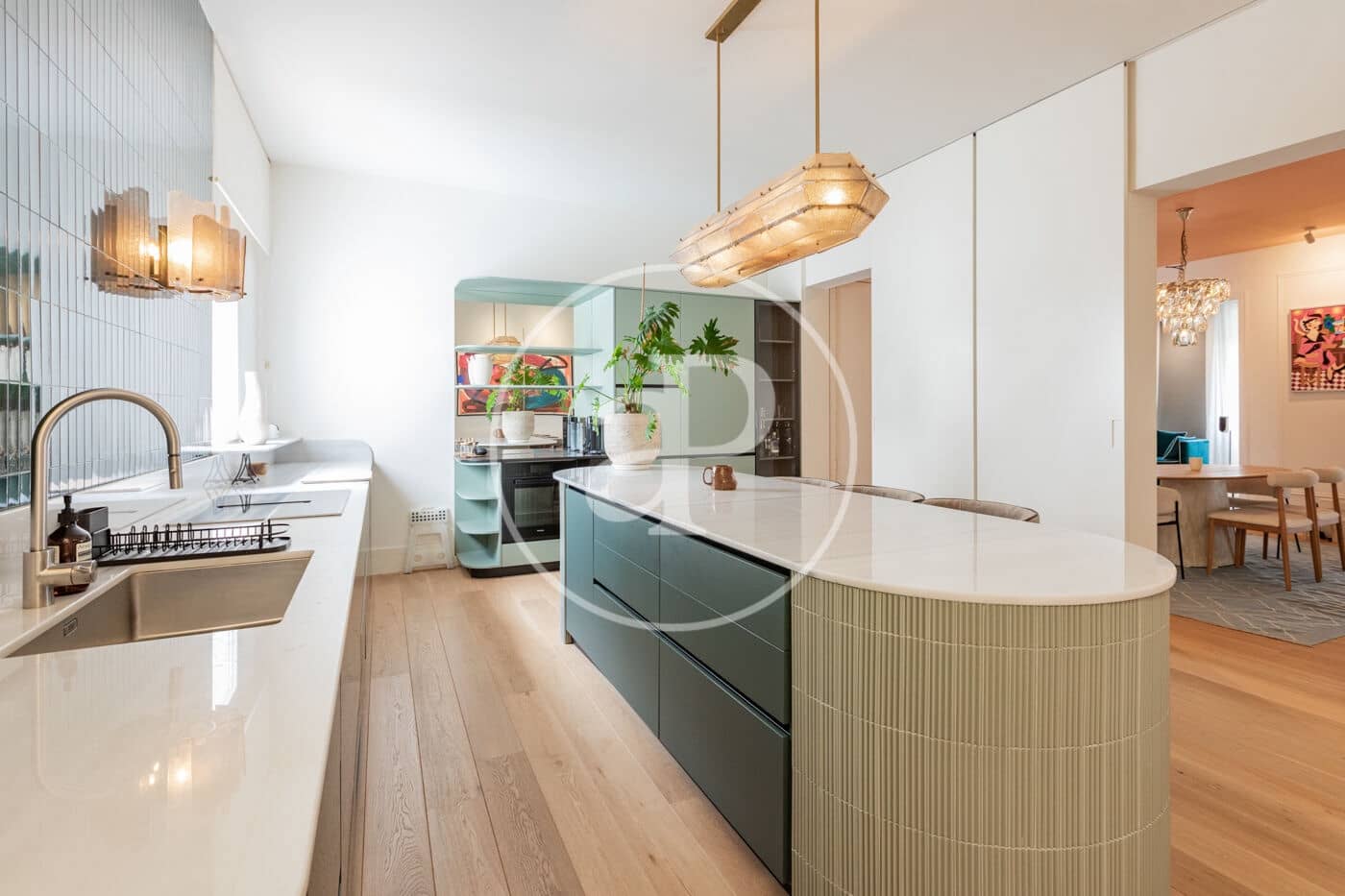 4 quarto Apartamento para arrendar em Madrid cidade - 11 000 € (Ref: 9899656)