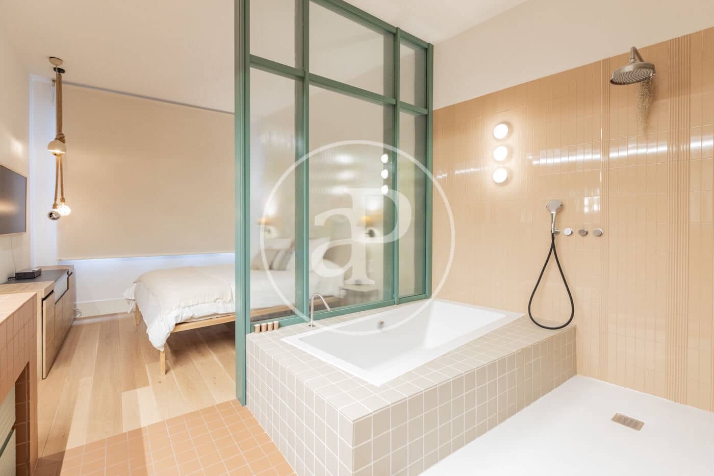 4 quarto Apartamento para arrendar em Madrid cidade - 11 000 € (Ref: 9899656)