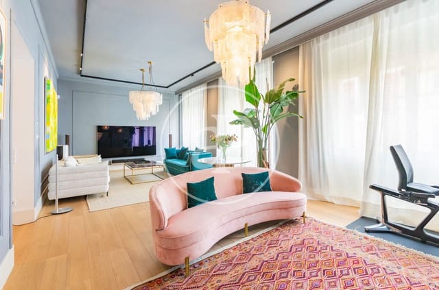 4 quarto Apartamento para arrendar em Trafalgar, Madrid cidade - 11 000 € (Ref: 9899656)