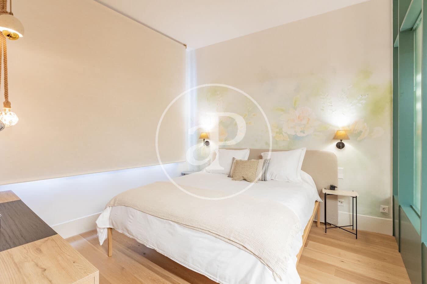4 quarto Apartamento para arrendar em Madrid cidade - 11 000 € (Ref: 9899656)