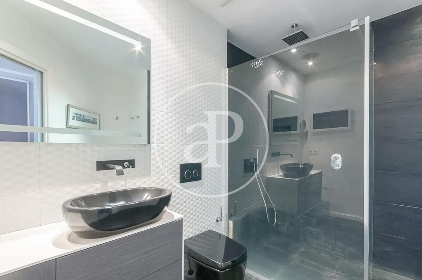 2 makuuhuone Huoneisto myytävänä paikassa Madrid kaupunki - 820 000 € (Ref: 9899657)