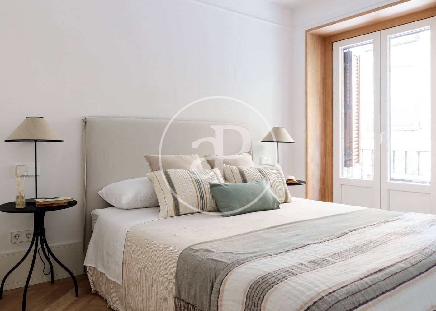 2 bedroom Apartment for sale in Madrid city - € 1,295,000 (Ref: 9904643)