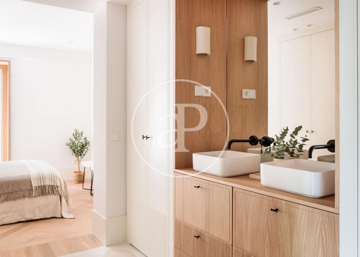 2 bedroom Apartment for sale in Madrid city - € 1,295,000 (Ref: 9904643)