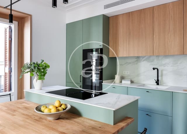 2 bedroom Apartment for sale in Palacio, Madrid city - € 1,295,000 (Ref: 9904643)