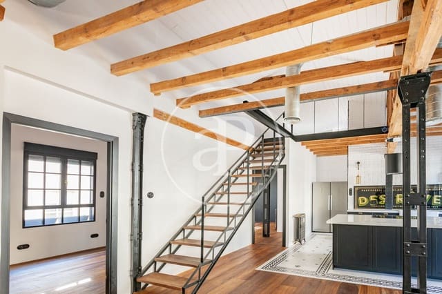 2 slaapkamer Appartement te koop in Sol, Madrid stad - € 1.990.000 (Ref: 9904646)