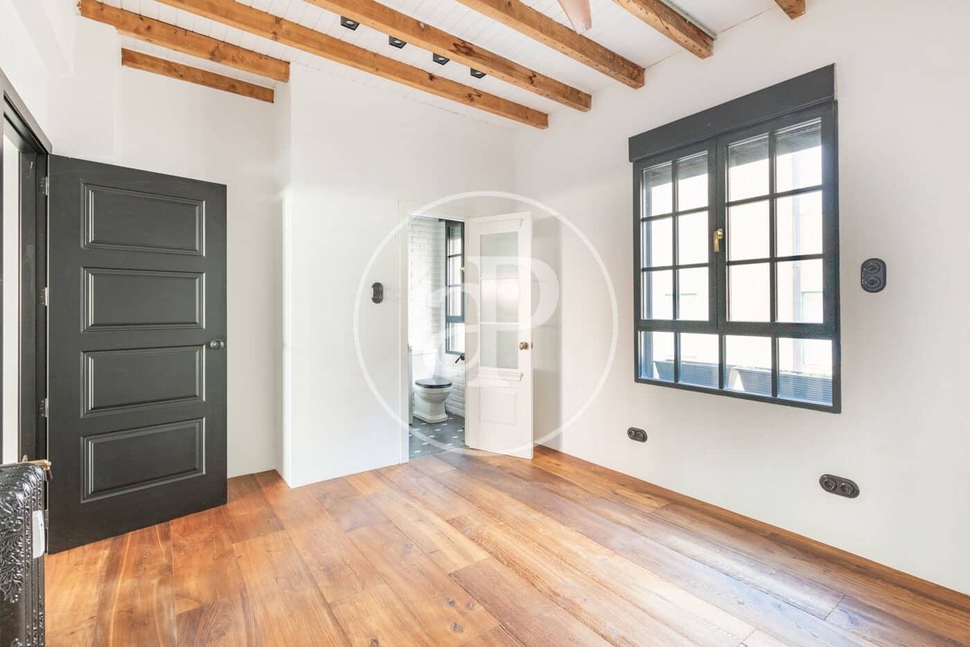 2 slaapkamer Appartement te koop in Madrid stad - € 1.990.000 (Ref: 9904646)