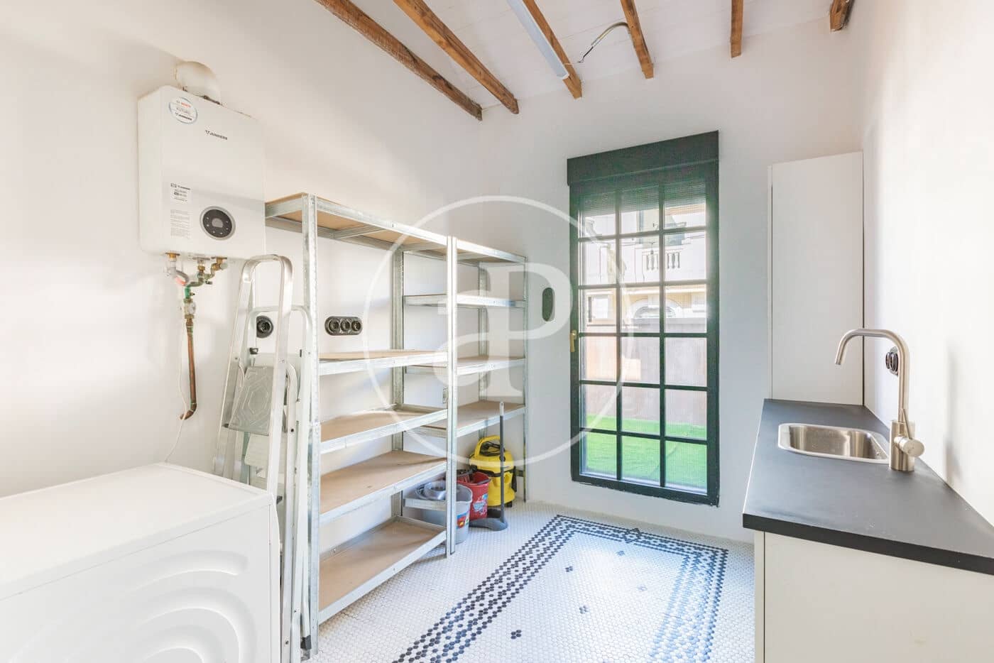 2 slaapkamer Appartement te koop in Madrid stad - € 1.990.000 (Ref: 9904646)