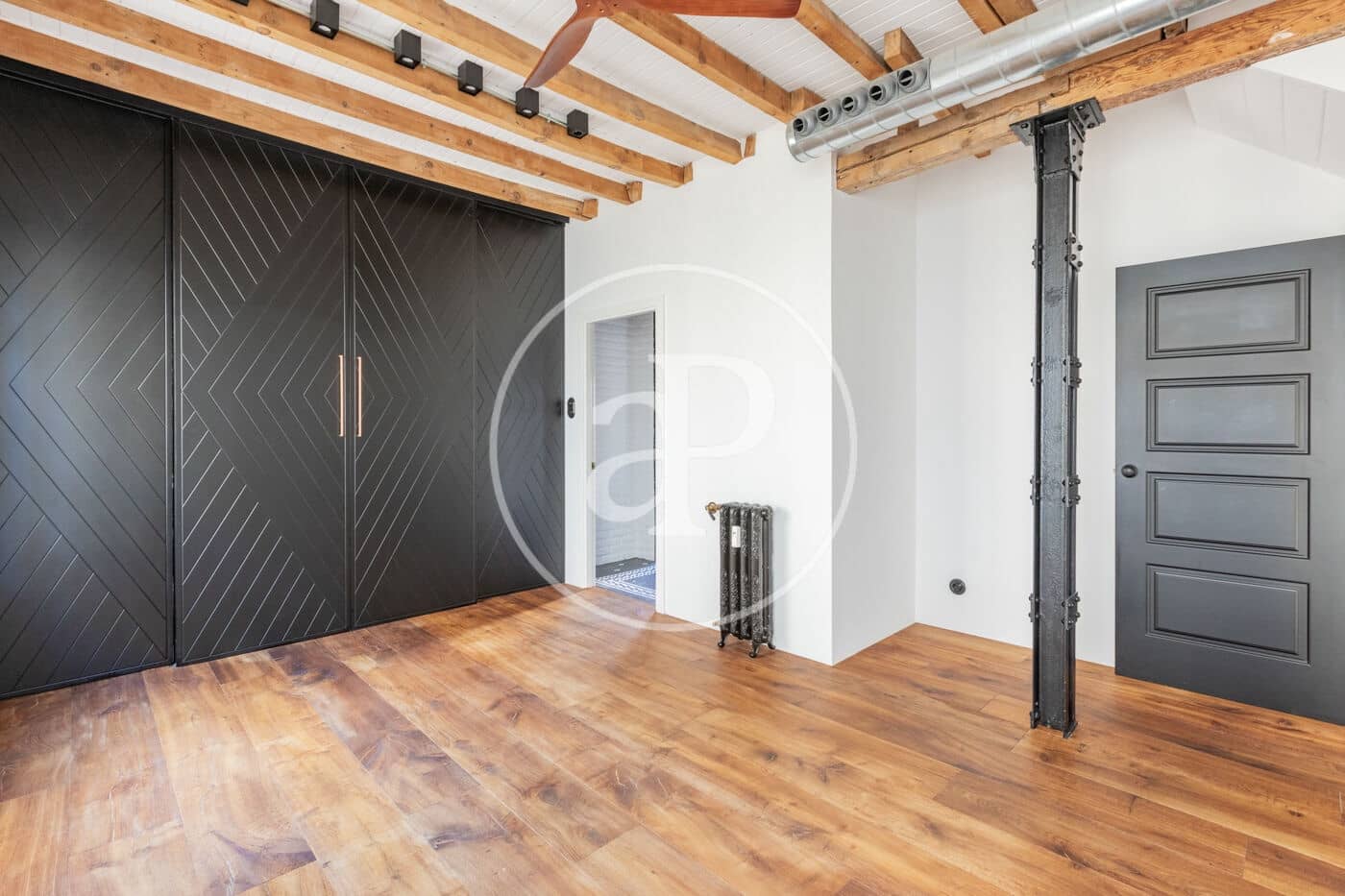 2 slaapkamer Appartement te koop in Madrid stad - € 1.990.000 (Ref: 9904646)
