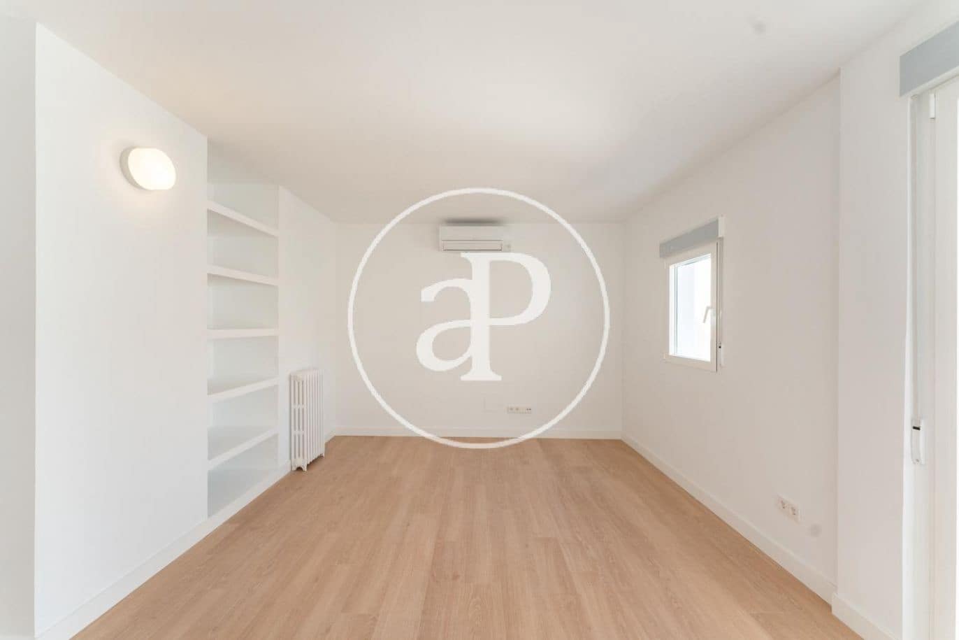 3 slaapkamer Appartement te huur in Madrid stad met garage - € 2.000 (Ref: 9904647)