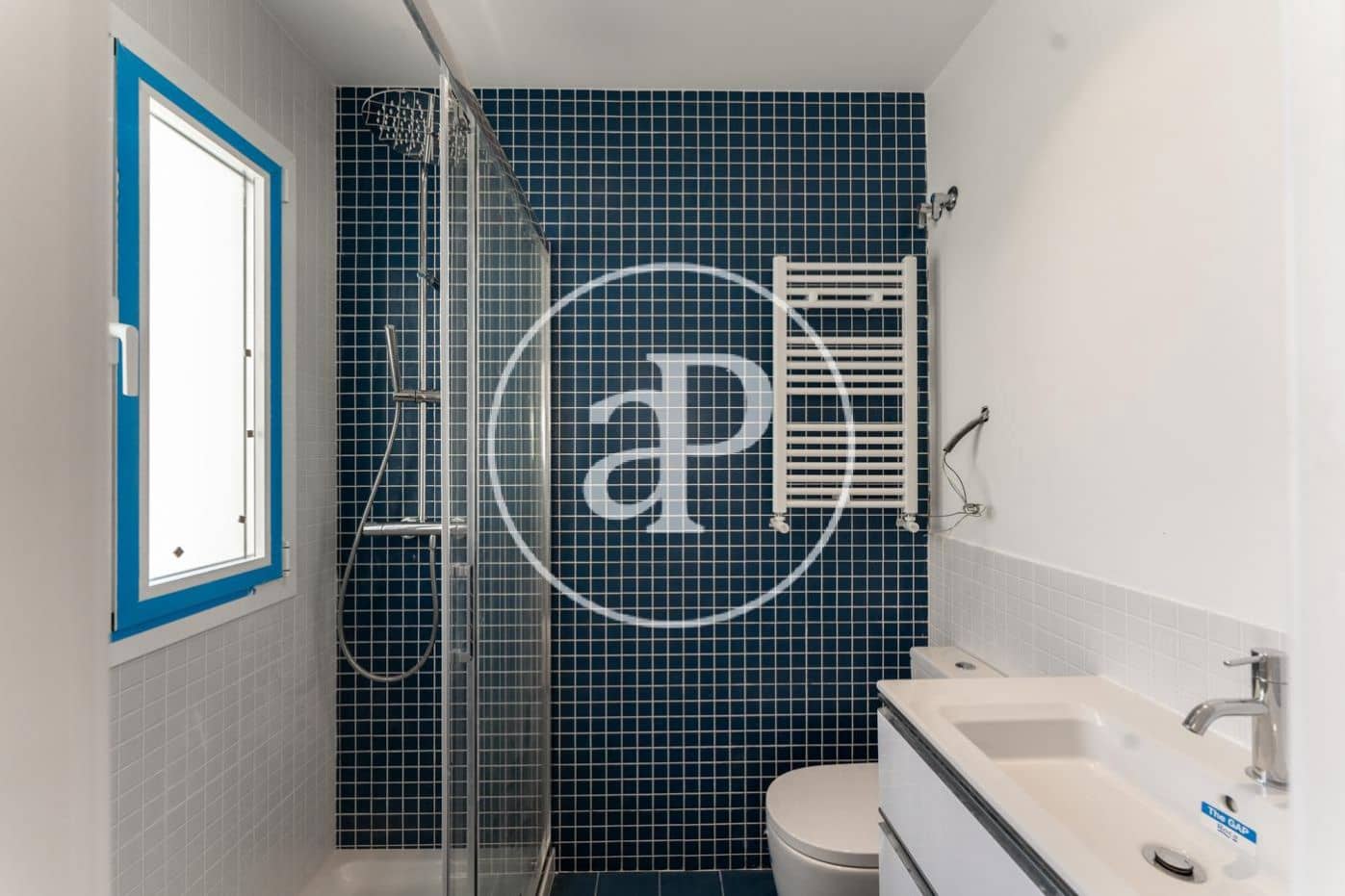 3 slaapkamer Appartement te huur in Madrid stad met garage - € 2.000 (Ref: 9904647)