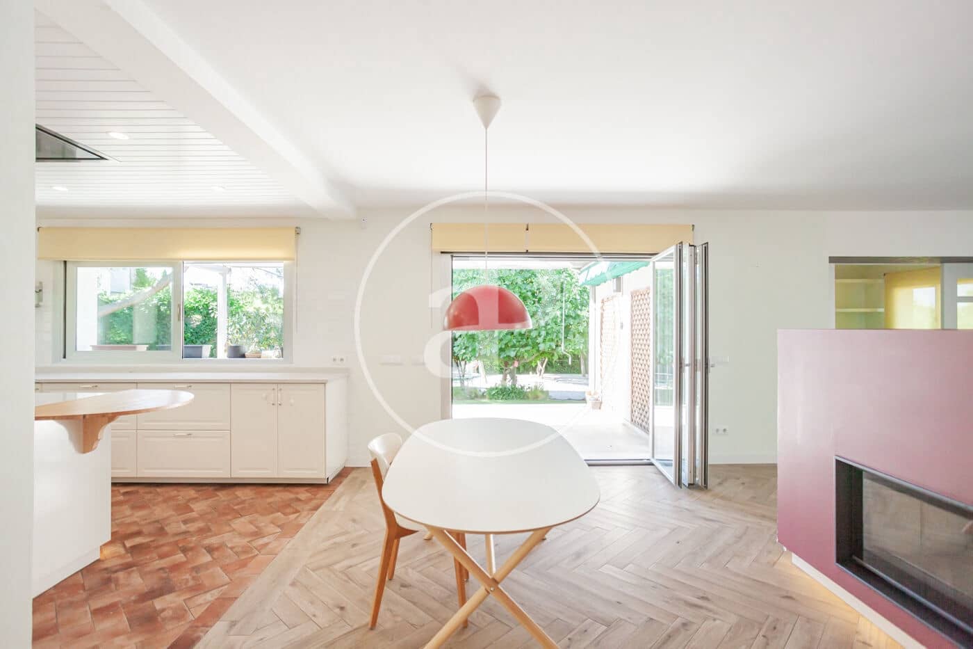 6 Zimmer Villa zu vermieten in Madrid Stadt mit Pool Garage - 7.500 € (Ref: 9904648)