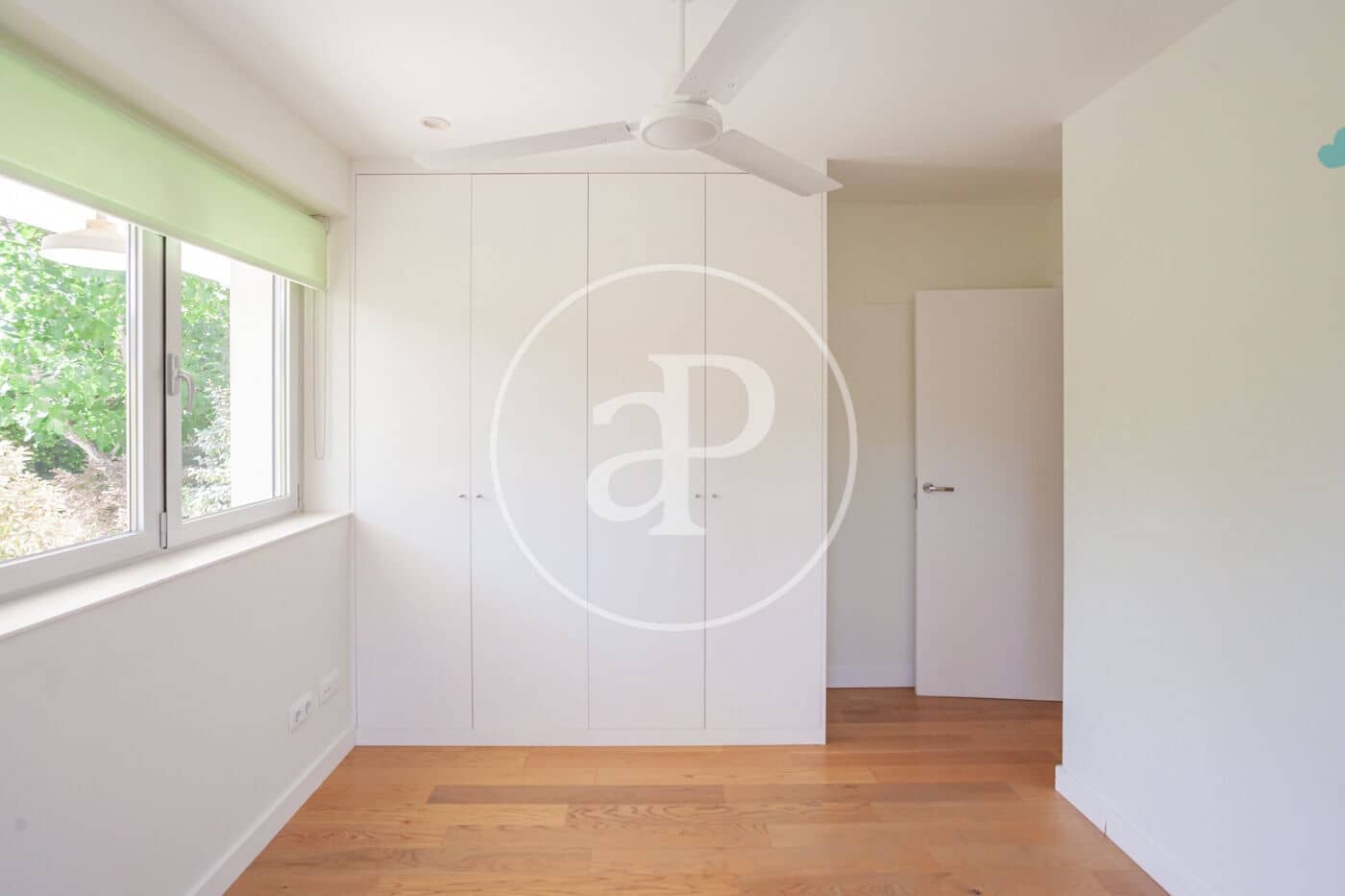 6 Zimmer Villa zu vermieten in Madrid Stadt mit Pool Garage - 7.500 € (Ref: 9904648)
