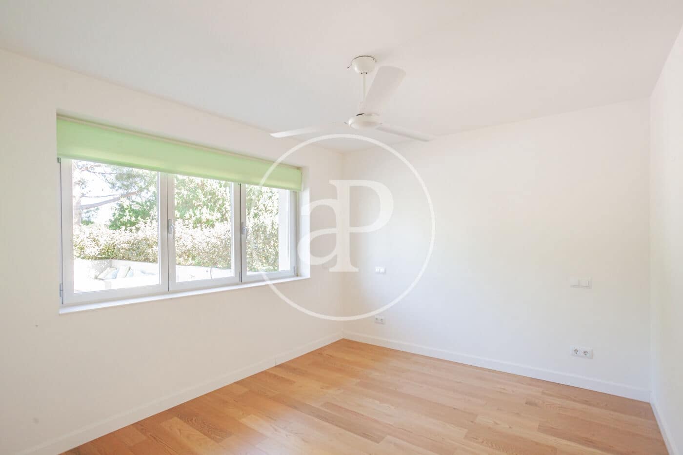 6 Zimmer Villa zu vermieten in Madrid Stadt mit Pool Garage - 7.500 € (Ref: 9904648)
