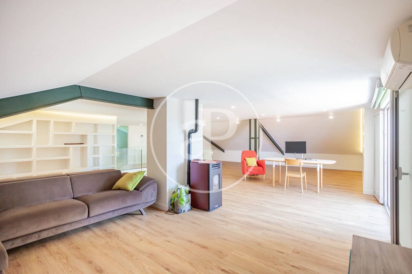 6 Zimmer Villa zu vermieten in Madrid Stadt mit Pool Garage - 7.500 € (Ref: 9904648)