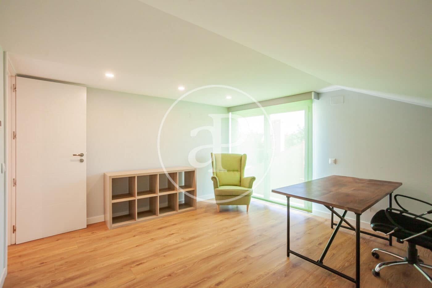 6 Zimmer Villa zu vermieten in Madrid Stadt mit Pool Garage - 7.500 € (Ref: 9904648)