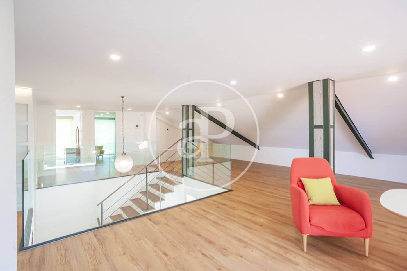 6 Zimmer Villa zu vermieten in Madrid Stadt mit Pool Garage - 7.500 € (Ref: 9904648)