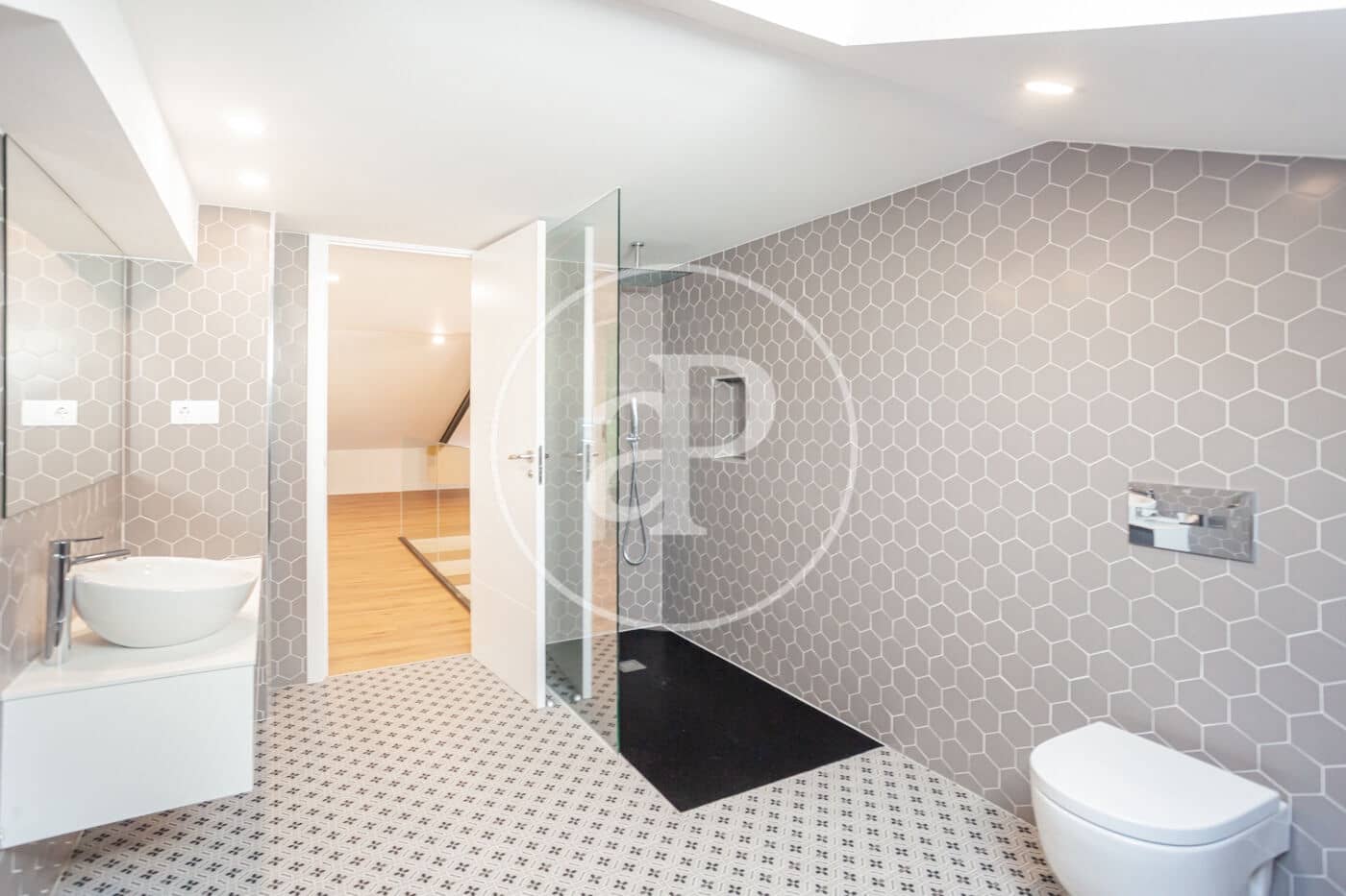 6 Zimmer Villa zu vermieten in Madrid Stadt mit Pool Garage - 7.500 € (Ref: 9904648)