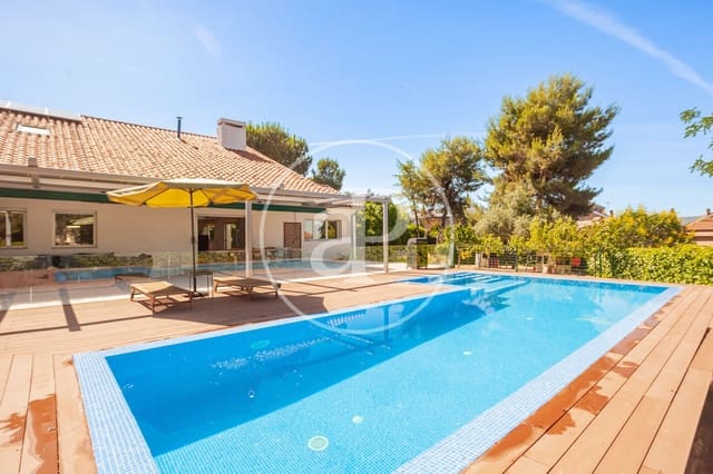 6 Zimmer Villa zu vermieten in Valverde, Madrid Stadt mit Pool Garage - 7.500 € (Ref: 9904648)