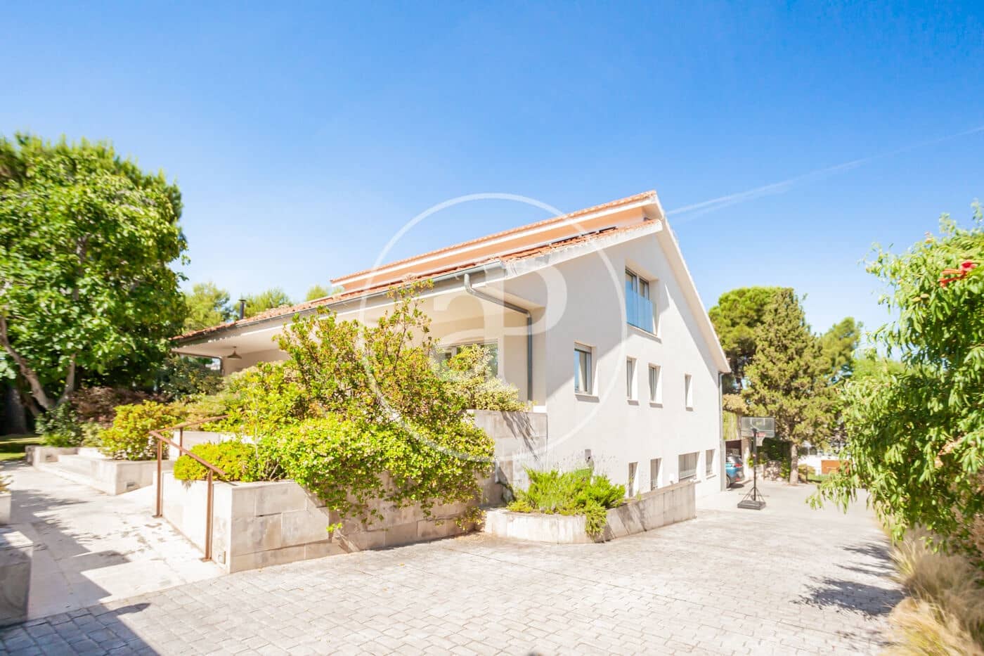 6 Zimmer Villa zu vermieten in Madrid Stadt mit Pool Garage - 7.500 € (Ref: 9904648)